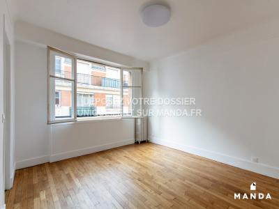 Louer Appartement 32 m2 Paris-16eme-arrondissement