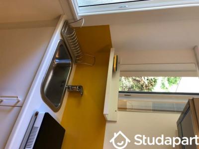 For rent Marseille-8eme-arrondissement 1 room 10 m2 Bouches du Rhone (13008) photo 0