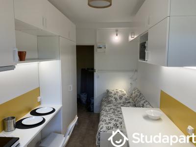 Louer Appartement Marseille-8eme-arrondissement Bouches du Rhone