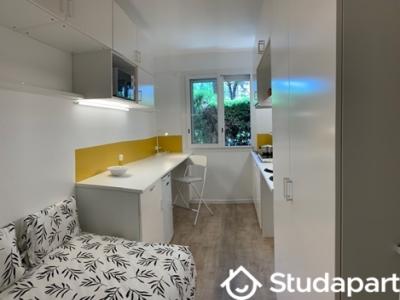 Louer Appartement Marseille-8eme-arrondissement 400 euros