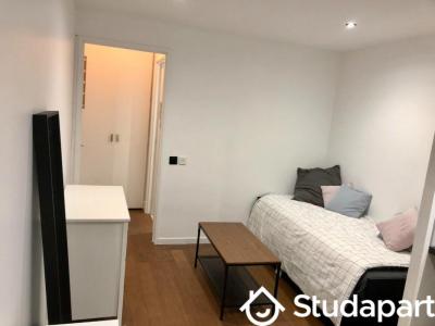 Louer Maison 18 m2 Paris-10eme-arrondissement