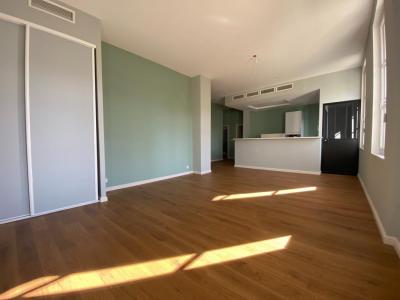 For rent Avignon 3 rooms 95 m2 Vaucluse (84000) photo 0