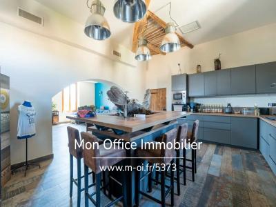 Acheter Appartement 153 m2 Fare-les-oliviers