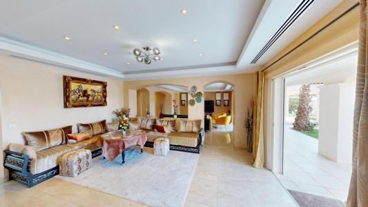 Acheter Maison Muy 895000 euros