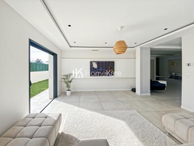 For sale Toulouse 5 rooms 174 m2 Haute garonne (31200) photo 0