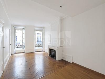 For sale Lyon-1er-arrondissement 3 rooms 72 m2 Rhone (69001) photo 2