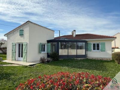 For sale Angouleme 5 rooms 118 m2 Charente (16000) photo 0