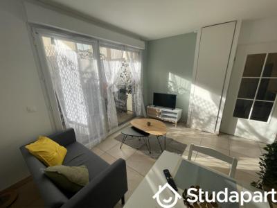 Louer Appartement Thiais 950 euros