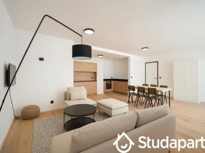 Louer Maison 12 m2 Clichy