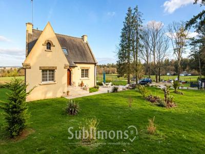 For sale Caro 7 rooms 160 m2 Morbihan (56140) photo 0