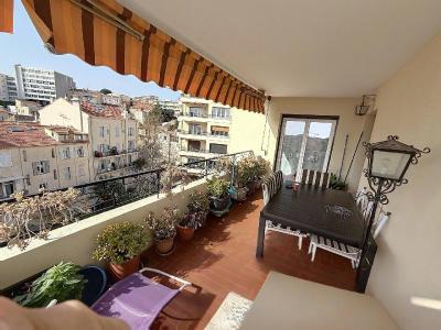 For sale Petit Juas 3 rooms 60 m2 Alpes Maritimes (06400) photo 0