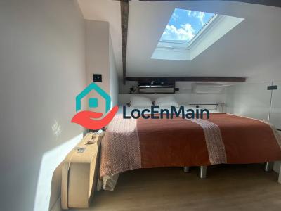 Louer Appartement Paris-18eme-arrondissement 1143 euros