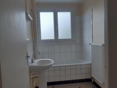 For rent Luxeuil-les-bains 4 rooms 73 m2 Haute saone (70300) photo 4