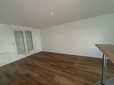 Louer Appartement 60 m2 Lamorlaye