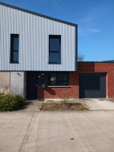 For sale Estaires 81 m2 Nord (59940) photo 0