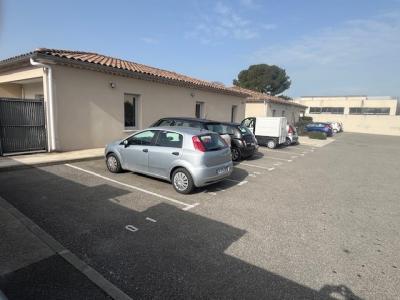 Louer Parking 13 m2 Vedene