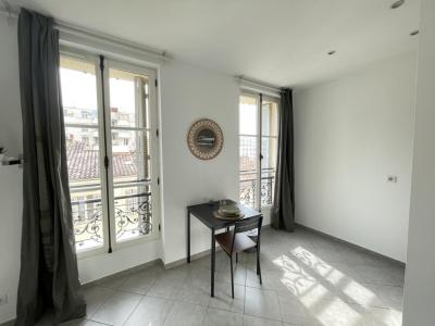 Louer Appartement 26 m2 Marseille-2eme-arrondissement