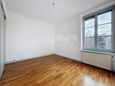 Louer Appartement Lyon-4eme-arrondissement 1100 euros
