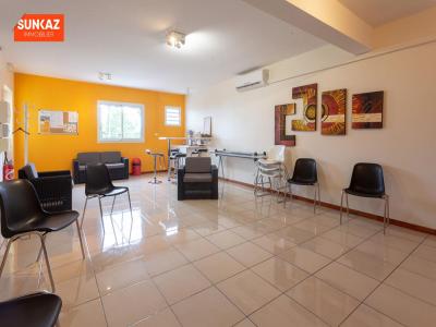 Louer Local commercial 66 m2 Saint-pierre