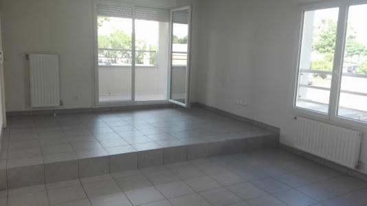 For rent Saint-priest 1 room 43 m2 Rhone (69800) photo 1