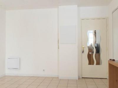 For rent Vaureal 2 rooms 41 m2 Val d'Oise (95490) photo 1