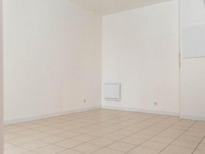 For rent Vaureal 2 rooms 41 m2 Val d'Oise (95490) photo 4