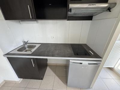 For rent Cenon 1 room 22 m2 Gironde (33150) photo 2