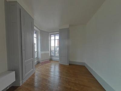 For rent Lyon-5eme-arrondissement 2 rooms 57 m2 Rhone (69005) photo 0