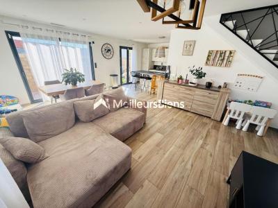 For sale Pezilla-la-riviere 4 rooms 90 m2 Pyrenees orientales (66370) photo 1