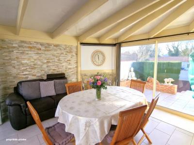 For sale Gua 5 rooms 92 m2 Charente maritime (17600) photo 1