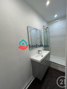 Louer Appartement Paris-18eme-arrondissement 995 euros