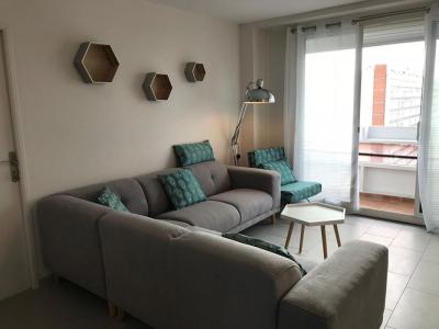 For rent Bron 6 rooms 101 m2 Rhone (69500) photo 0