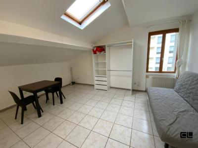 Louer Appartement Lyon-3eme-arrondissement 547 euros