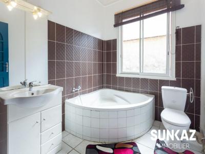 For rent Saint-pierre 1 room 45 m2 Reunion (97410) photo 4