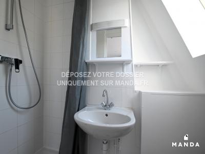 Louer Appartement Paris-20eme-arrondissement 831 euros