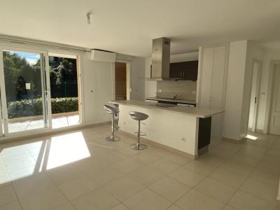 Louer Appartement Saint-laurent-du-var Alpes Maritimes