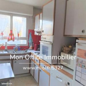 For sale Aubagne 3 rooms 65 m2 Bouches du Rhone (13400) photo 1