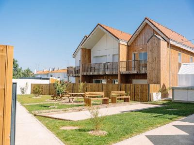 For sale 3 rooms 69 m2 Vendee (85100) photo 0