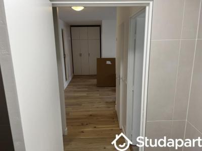 For rent Puteaux 3 rooms 50 m2 Hauts de Seine (92800) photo 2