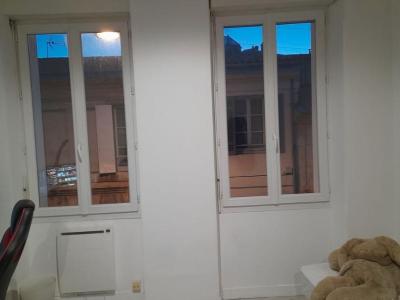 For rent Bordeaux 1 room 24 m2 Gironde (33000) photo 0