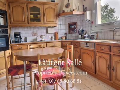 For sale Muzillac 6 rooms 145 m2 Morbihan (56190) photo 4