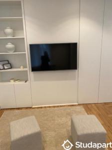 Louer Appartement 47 m2 Paris-16eme-arrondissement