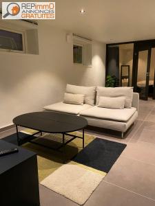 For rent Bordeaux Rue Bigot 2 rooms 42 m2 Gironde (33800) photo 2