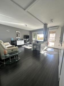 For sale Salon-de-provence 3 rooms 59 m2 Bouches du Rhone (13300) photo 0