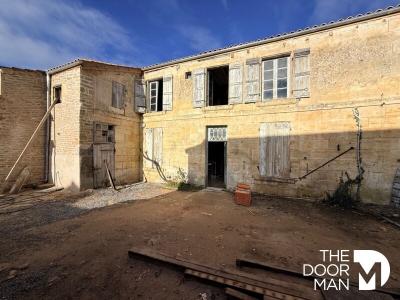 For sale Mauze-sur-le-mignon 6 rooms 320 m2 Deux sevres (79210) photo 0