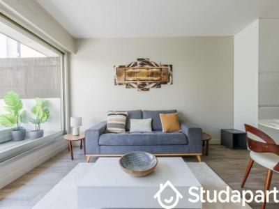 Louer Appartement 42 m2 Paris-17eme-arrondissement