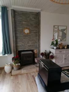 For sale Scaer 6 rooms 152 m2 Finistere (29390) photo 4