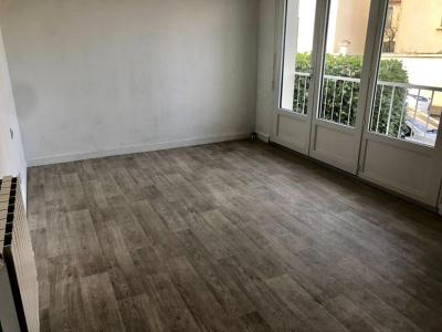 Louer Appartement 30 m2 Coteau