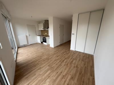 For rent Valenciennes 1 room 32 m2 Nord (59300) photo 0