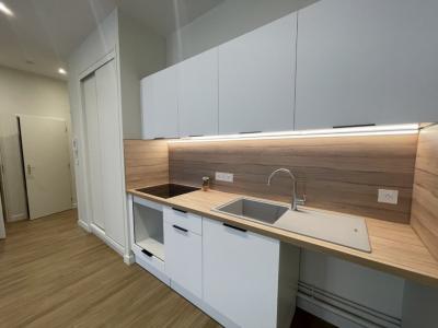 For rent Lyon-4eme-arrondissement 3 rooms 68 m2 Rhone (69004) photo 2